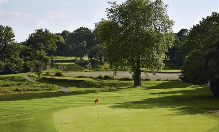 Golf at St Pierre